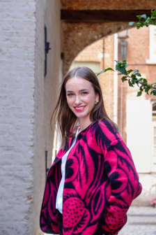 Mantelstof - Black and fuchsia flower wool