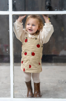 Ribfluweel - Appels op beige