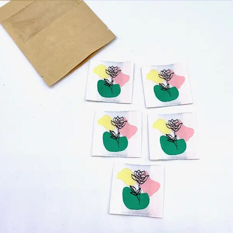 Label - Bloem op groen, geel & roze (5 stuks)