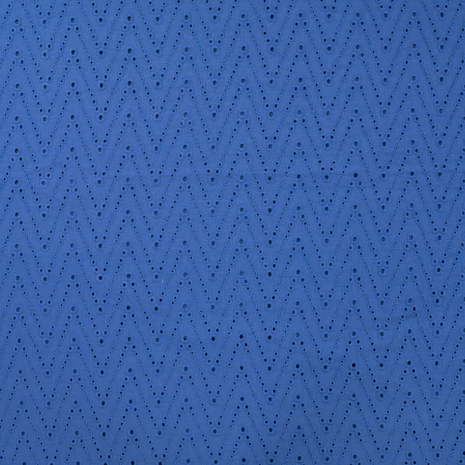 Coupon 75/ Broderie 2 - Blauw met zigzagpatroon