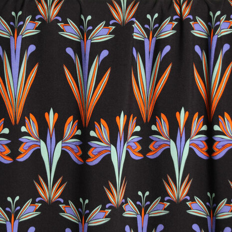 Coupon 220/ Viscose - Donkerblauw met artdeco bloem jupe