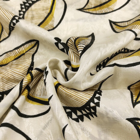 Coupon 85 / Viscose -Zwart blad op ecru nathalie 