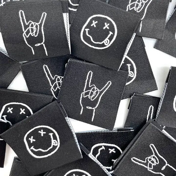 Label - Zwarte smiley rock (5 stuks)